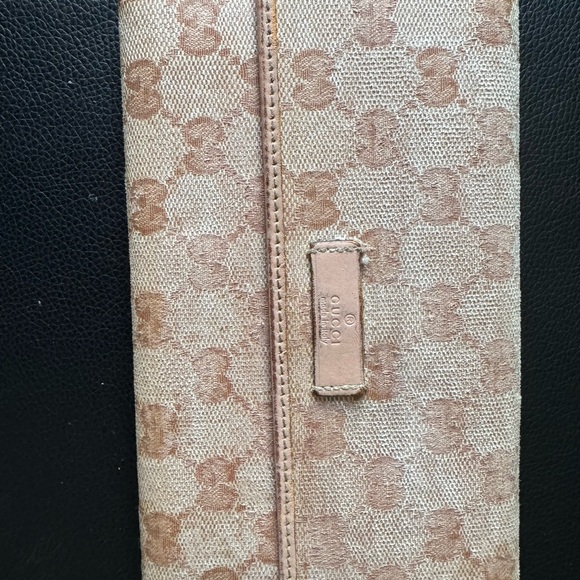 Gucci Handbags - Gucci Tan Wallets Iconic GG Monogram